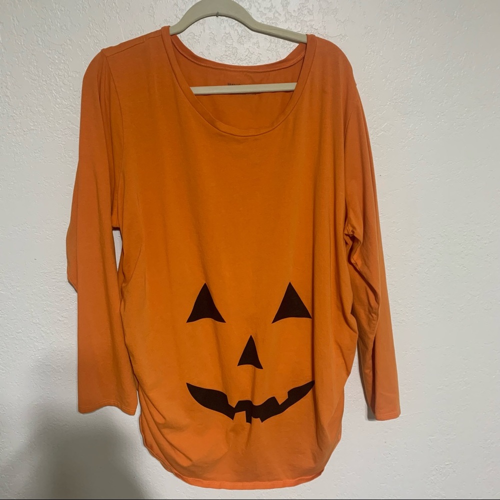 Plus Size Pumpkin Maternity Halloween Costume.